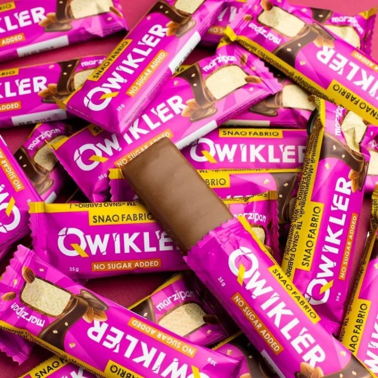 SNAQ FABRIQ Батончик глазированный QWILKER Марципановый 35 гр.