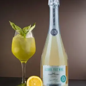 Casa Petru Chardonnay вино игристое безалкогольное, полусладкое, 750мл