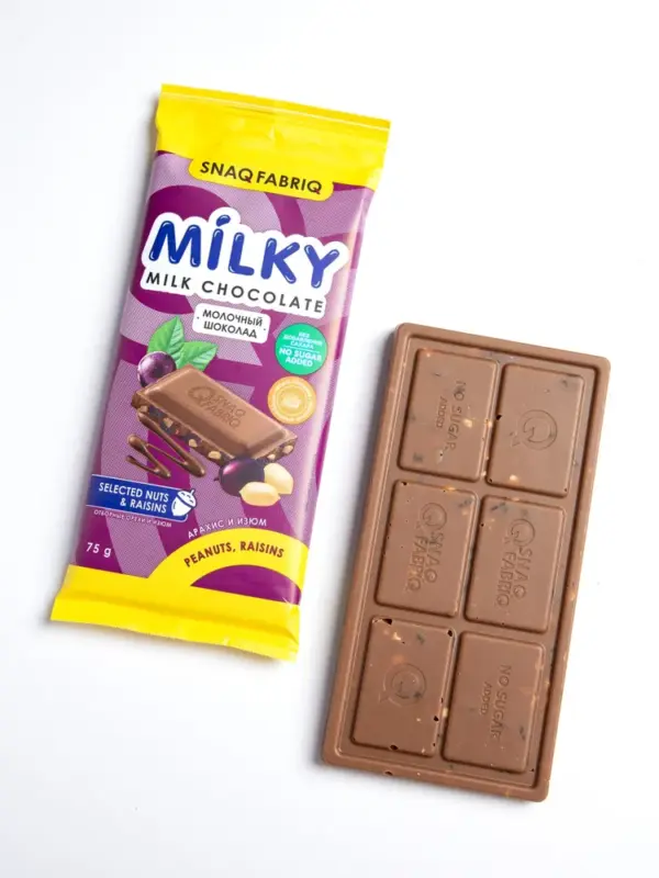 Snaq Fabriq Milky «Молочный шоколад с арахисом и изюмом» 75гр