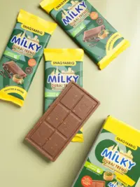 Snaq Fabriq Milky "Молочный шоколад с фисташкой и хрустящим тестом" 75гр